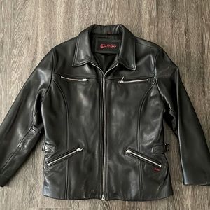 Vintage Guess Leather Jacket (Fits M-L)